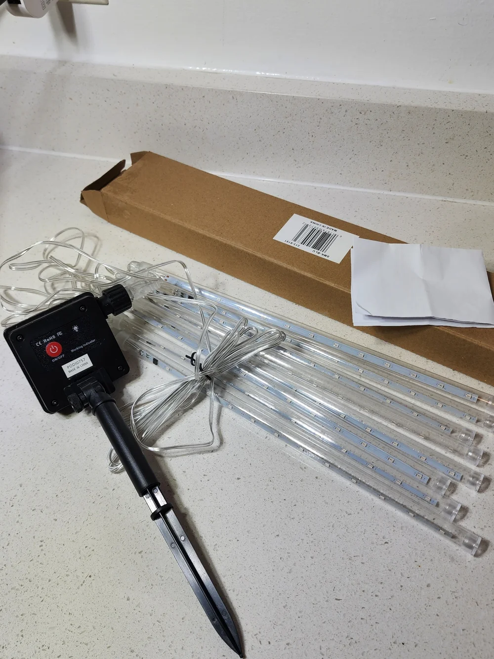 Solar LED Rain Lights Blue Solar Meteor Shower Lights New In Box 8 Tubes